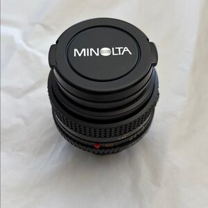 Sakar for Minolta 28mm f/2.8 Wide-Angle Lens